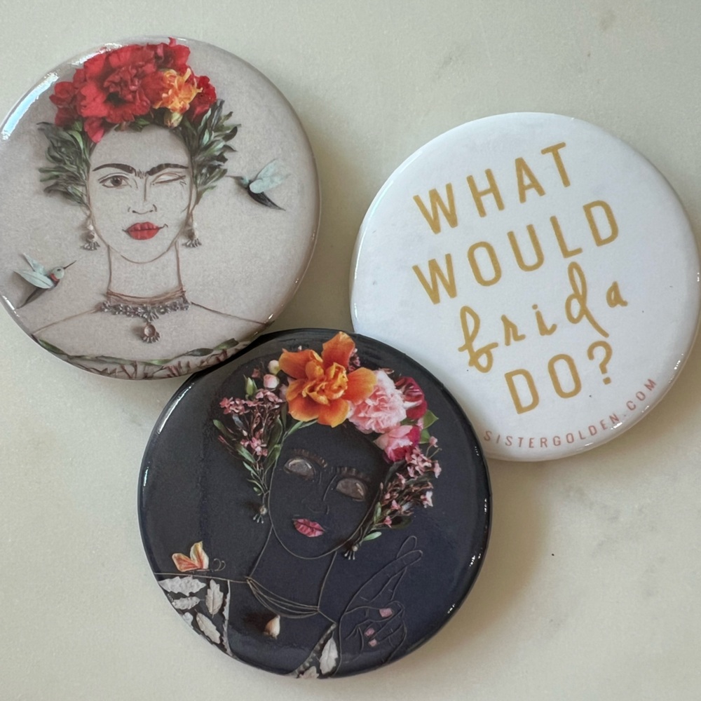 Frida button pins
